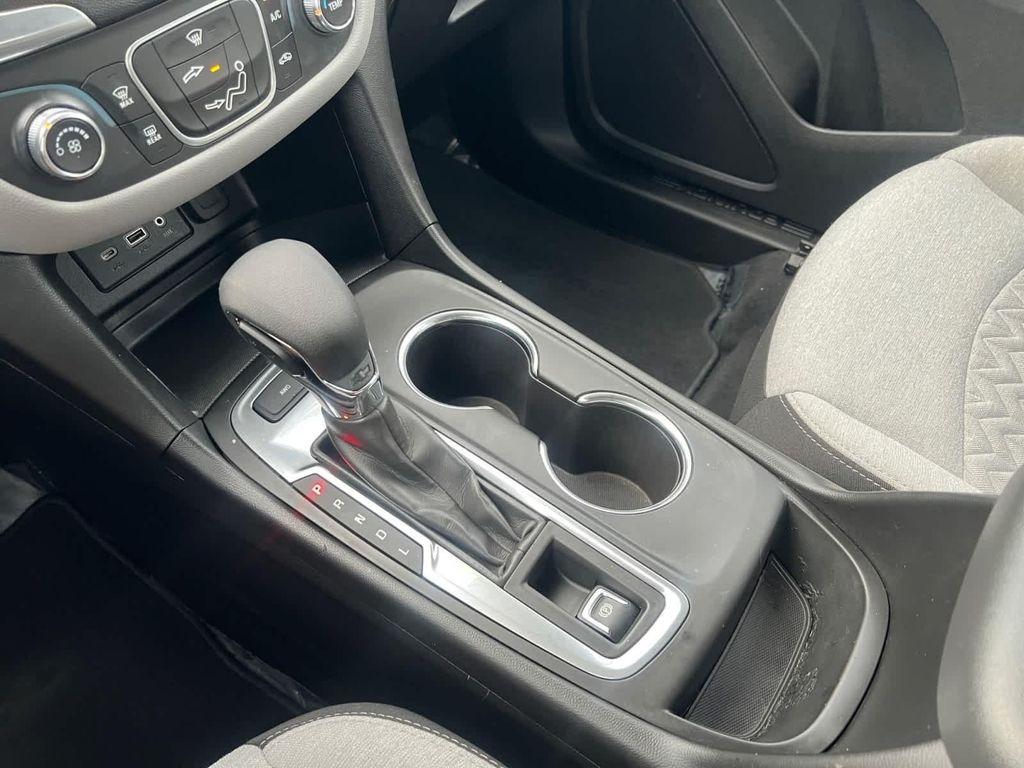 used 2022 Chevrolet Equinox car, priced at $19,968