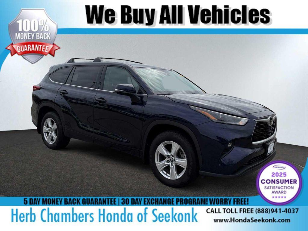 used 2022 Toyota Highlander car, priced at $26,488