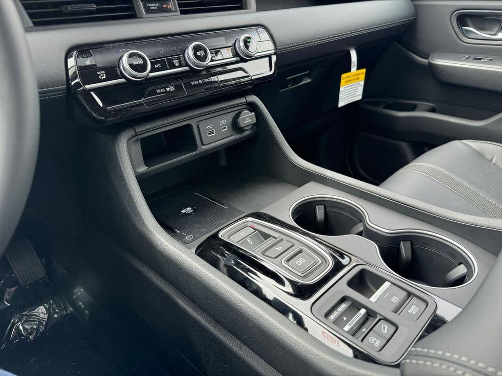 new 2025 Honda Pilot car, priced at $51,550