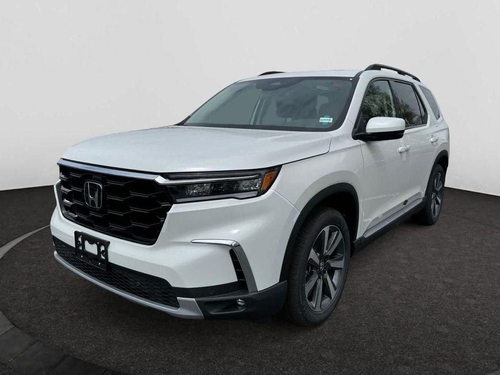 new 2025 Honda Pilot car, priced at $51,550