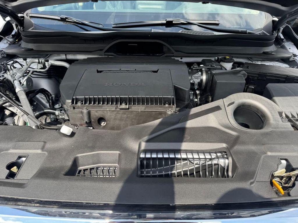 new 2025 Honda Pilot car, priced at $51,050