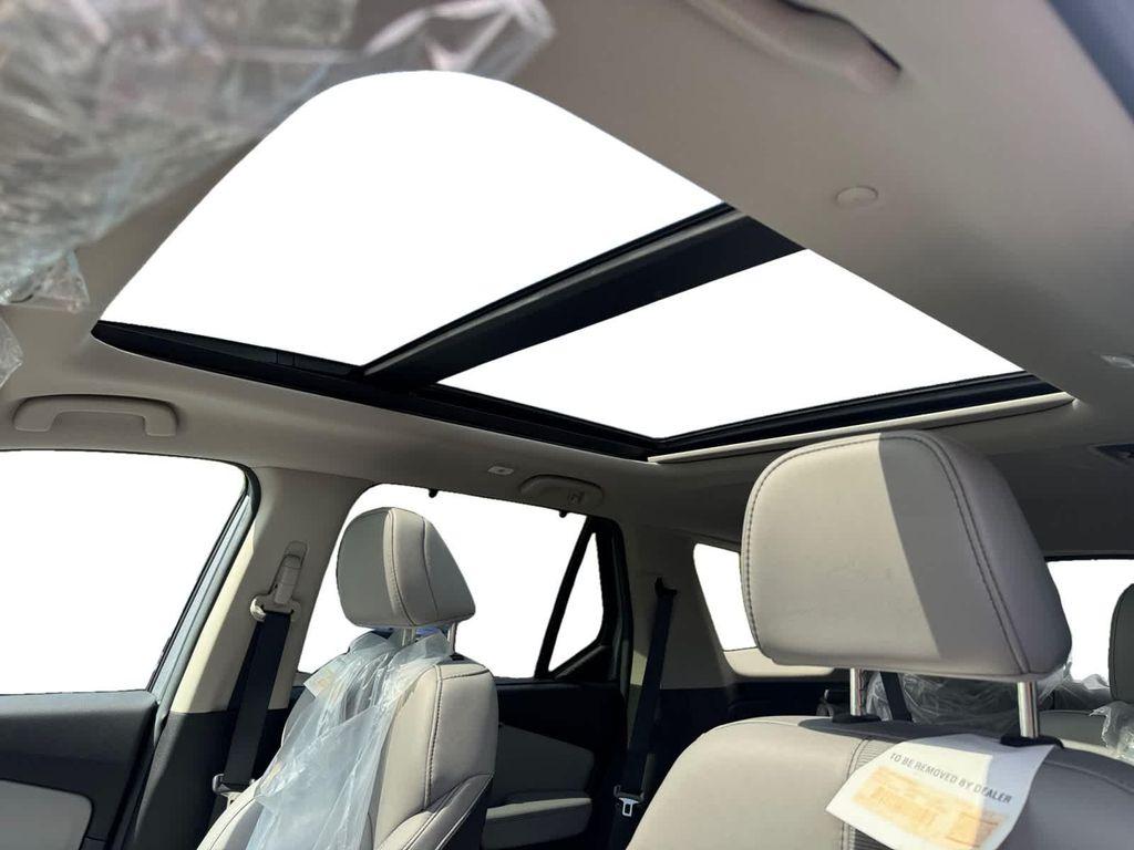 new 2025 Honda Pilot car, priced at $51,050