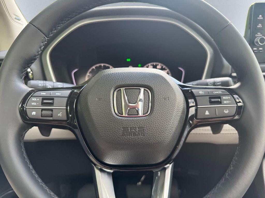 new 2025 Honda Pilot car, priced at $51,050