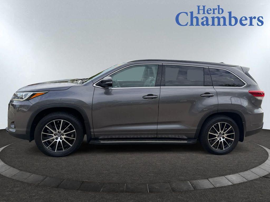 used 2018 Toyota Highlander car, priced at $22,467