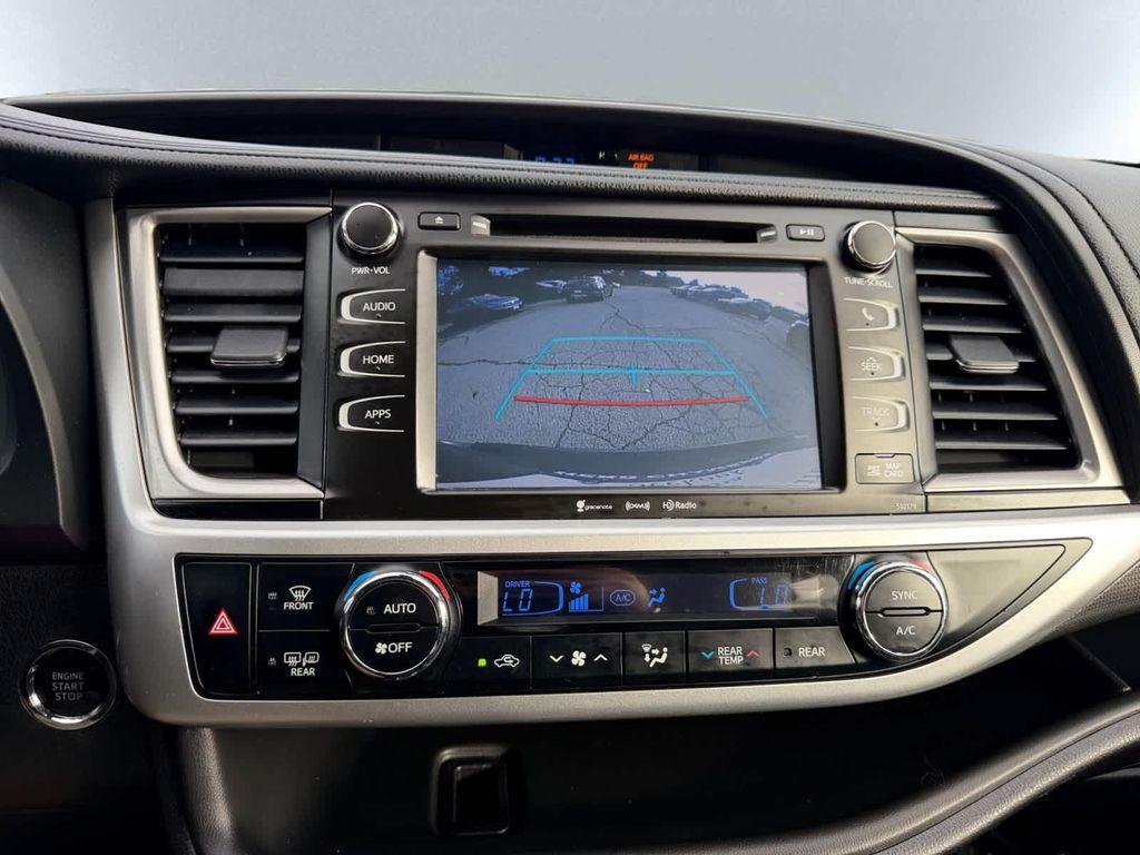 used 2018 Toyota Highlander car, priced at $22,467