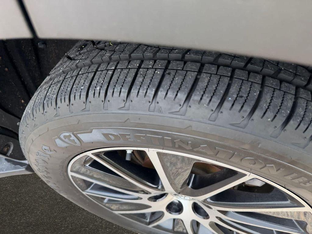 used 2018 Toyota Highlander car, priced at $22,467