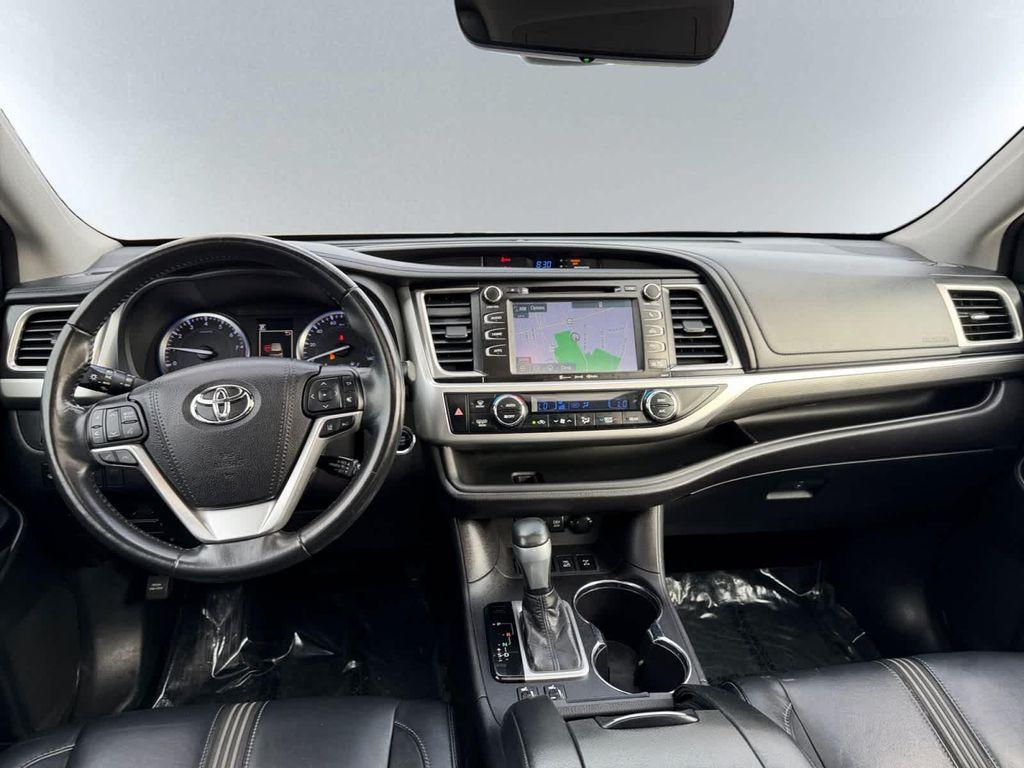 used 2018 Toyota Highlander car, priced at $22,467