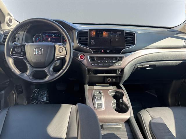 used 2022 Honda Pilot car, priced at $33,968