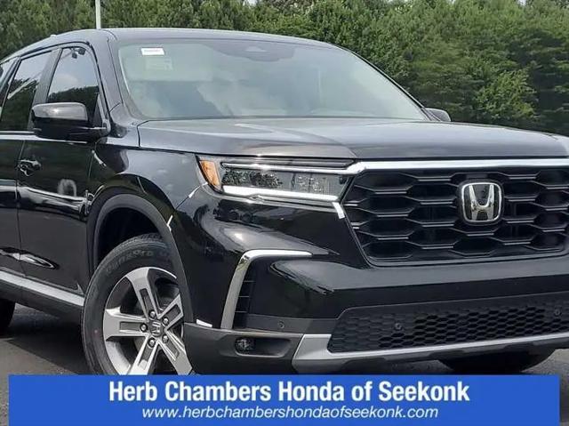 new 2025 Honda Pilot car, priced at $47,050