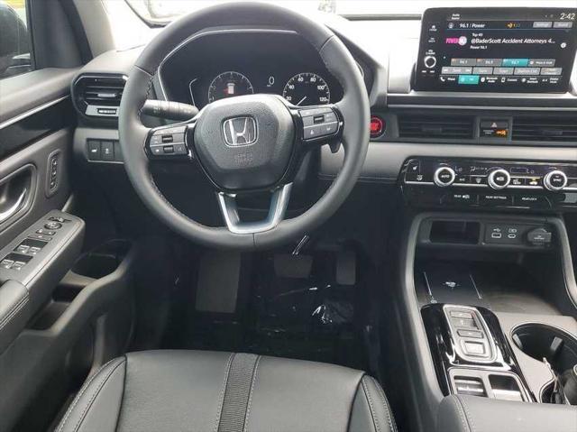 new 2025 Honda Pilot car, priced at $47,050