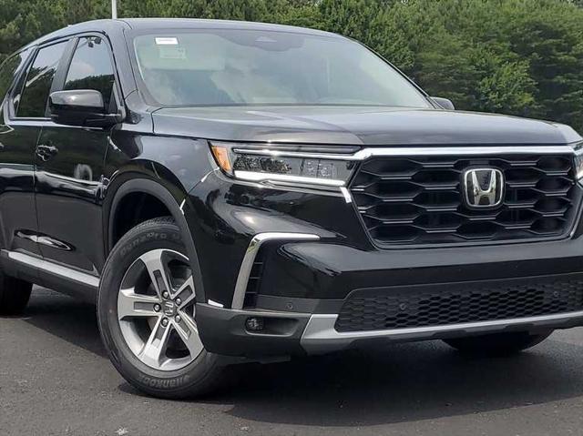 new 2025 Honda Pilot car, priced at $47,050