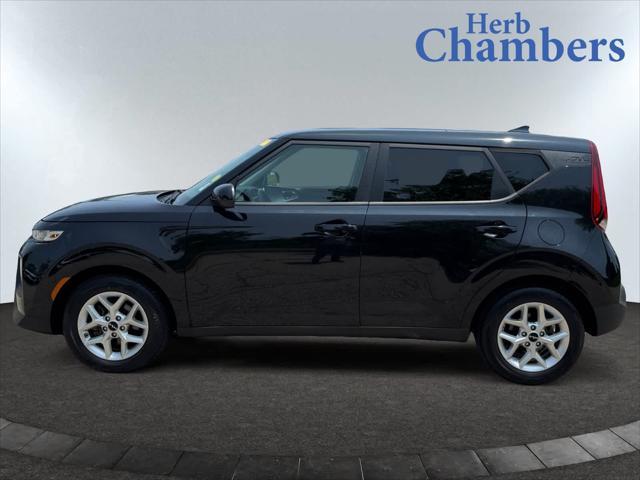used 2022 Kia Soul car, priced at $17,568