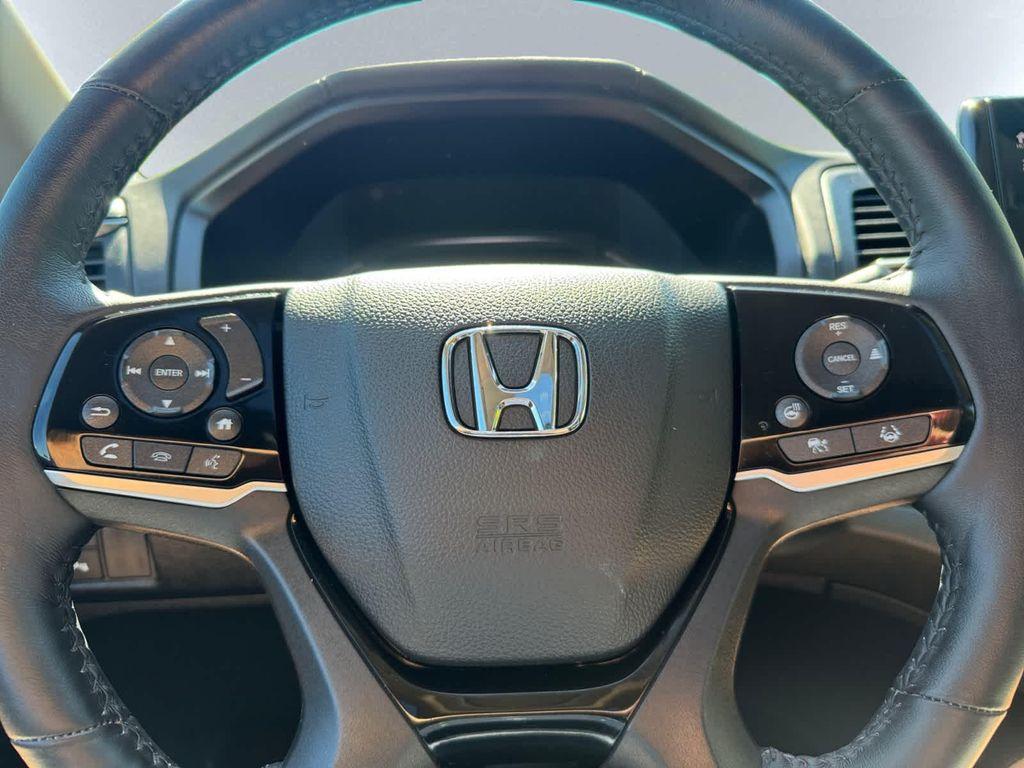 used 2023 Honda Odyssey car, priced at $42,494
