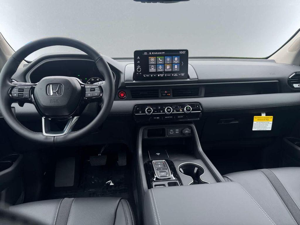 new 2025 Honda Pilot car, priced at $47,095