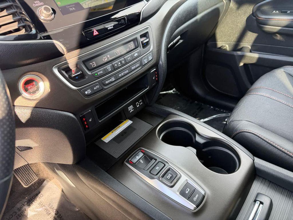 used 2022 Honda Pilot car, priced at $34,467