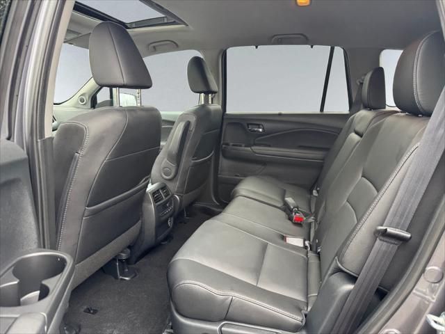 used 2022 Honda Pilot car, priced at $28,488