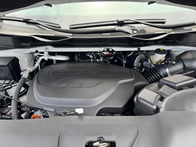 new 2025 Honda Odyssey car, priced at $44,125