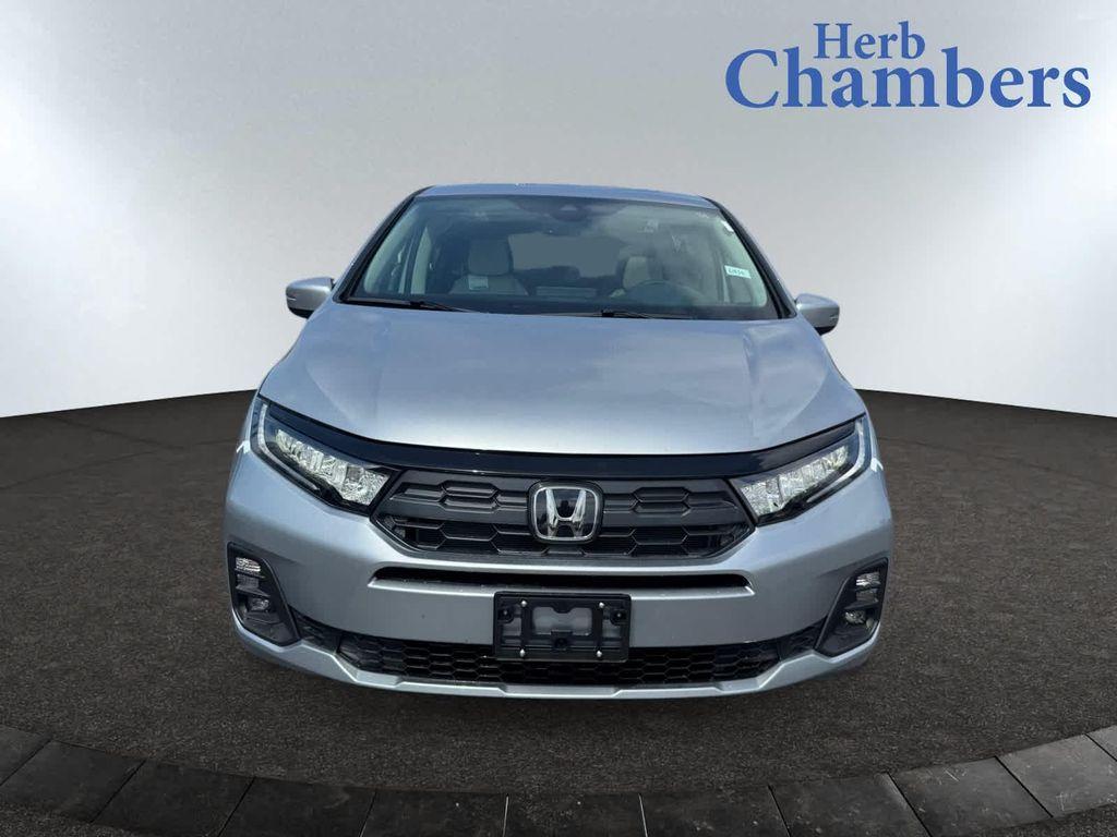 new 2026 Honda Odyssey car, priced at $44,290