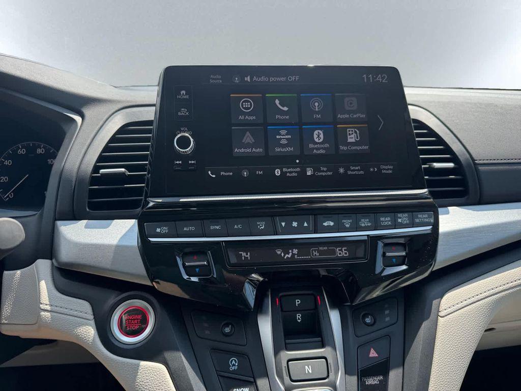 new 2026 Honda Odyssey car, priced at $44,290