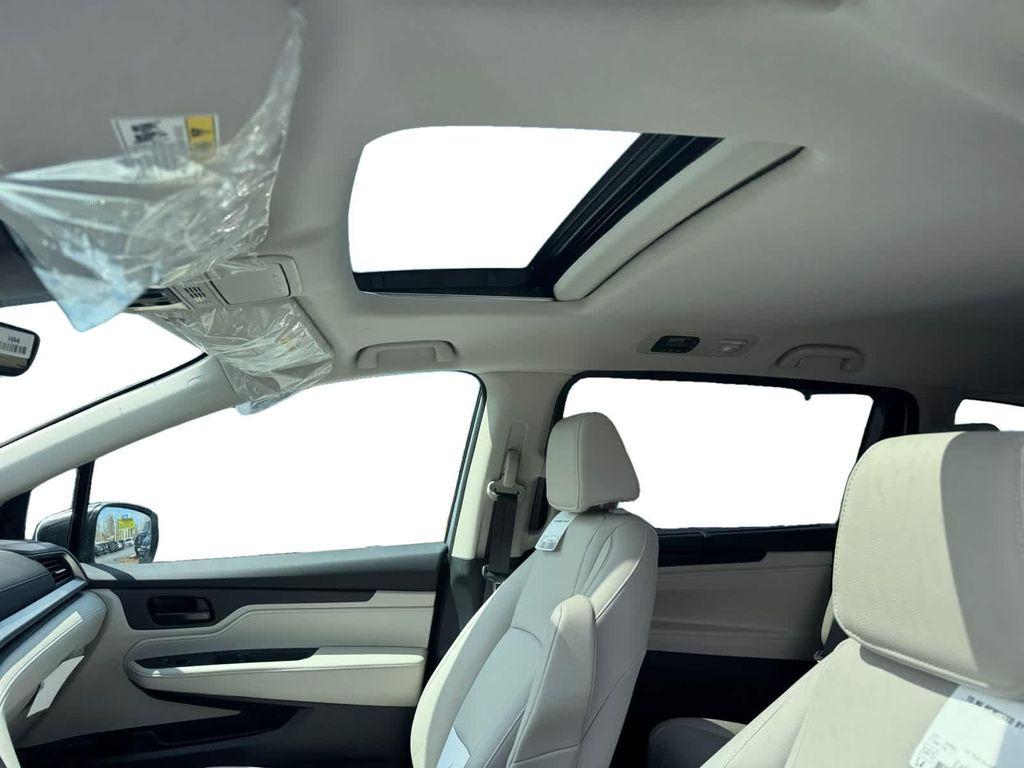 new 2026 Honda Odyssey car, priced at $44,290