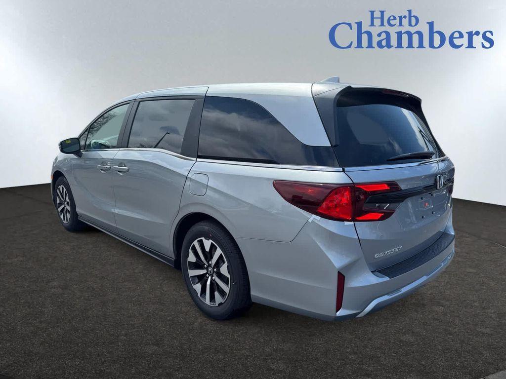 new 2026 Honda Odyssey car, priced at $44,290