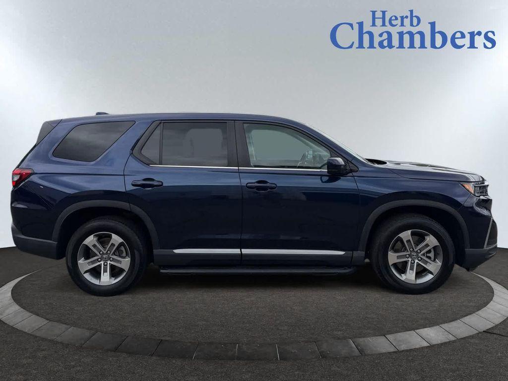 used 2023 Honda Pilot car, priced at $37,987
