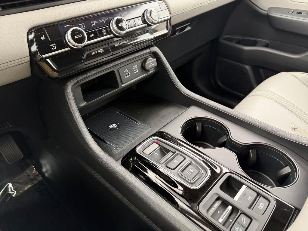 used 2023 Honda Pilot car, priced at $37,987