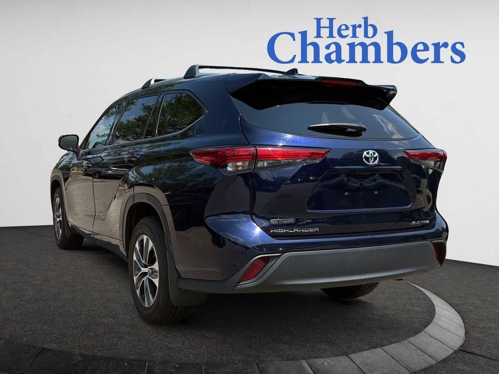 used 2022 Toyota Highlander car, priced at $32,968