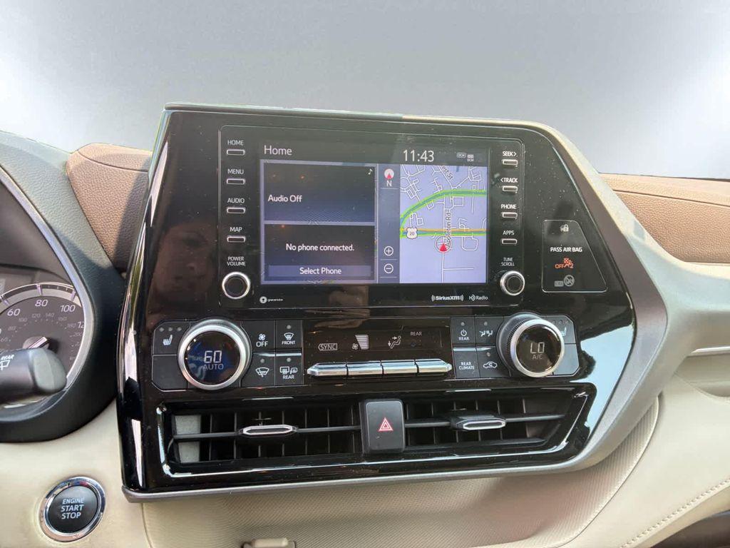 used 2022 Toyota Highlander car, priced at $32,968