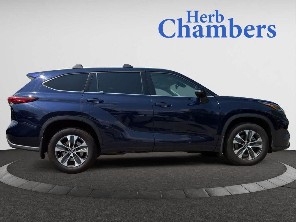 used 2022 Toyota Highlander car, priced at $32,968