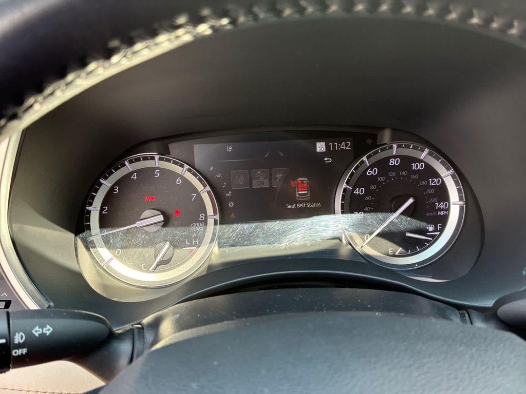 used 2022 Toyota Highlander car, priced at $32,968