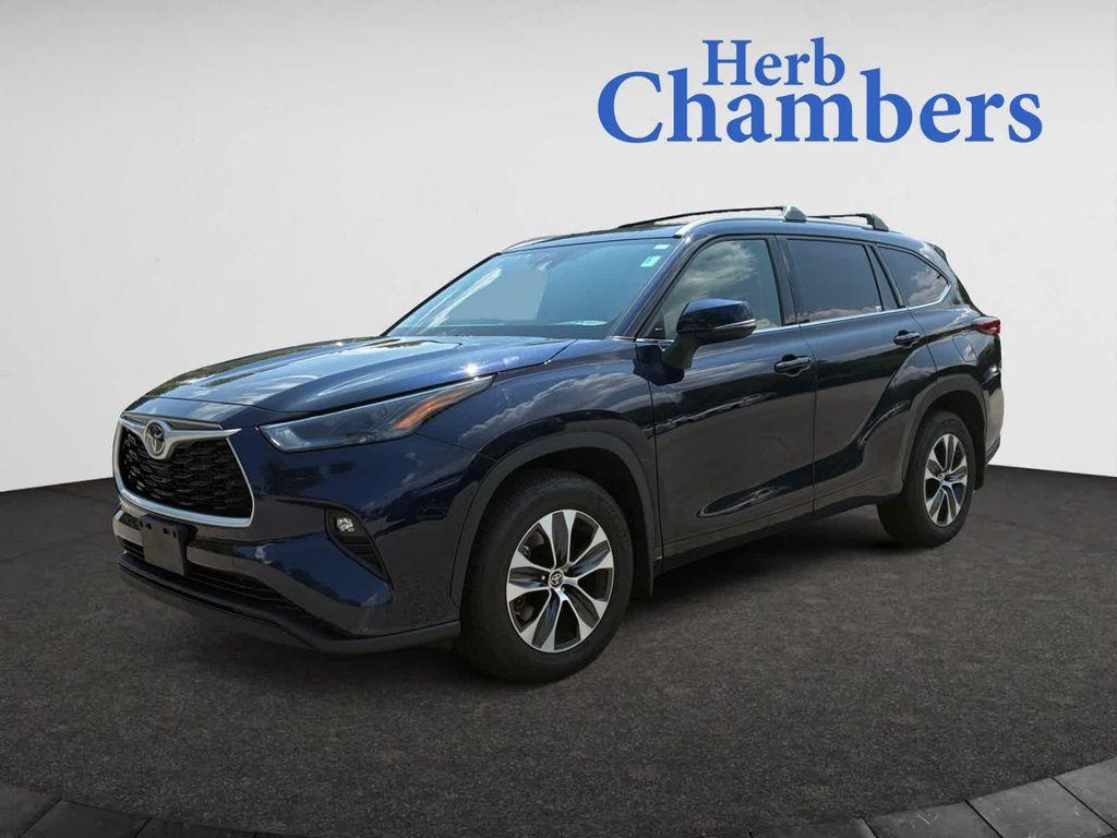 used 2022 Toyota Highlander car, priced at $32,968