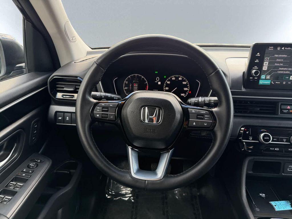 used 2023 Honda Pilot car, priced at $39,987