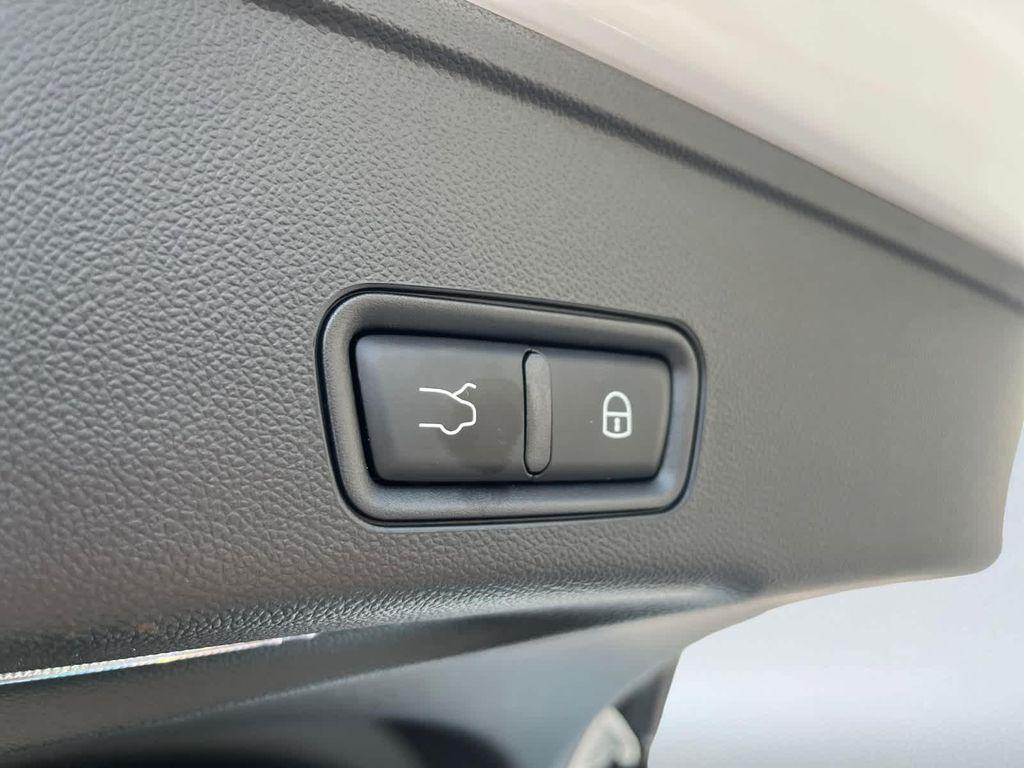 used 2025 Maserati Grecale car, priced at $53,967