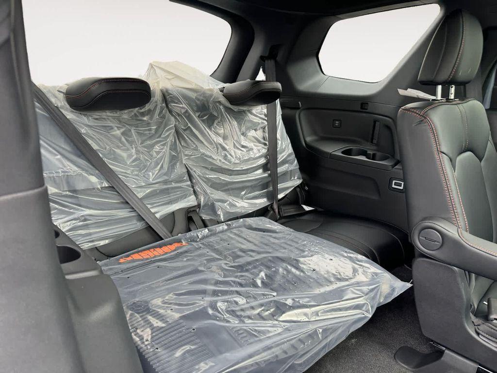 new 2025 Honda Pilot car, priced at $51,305