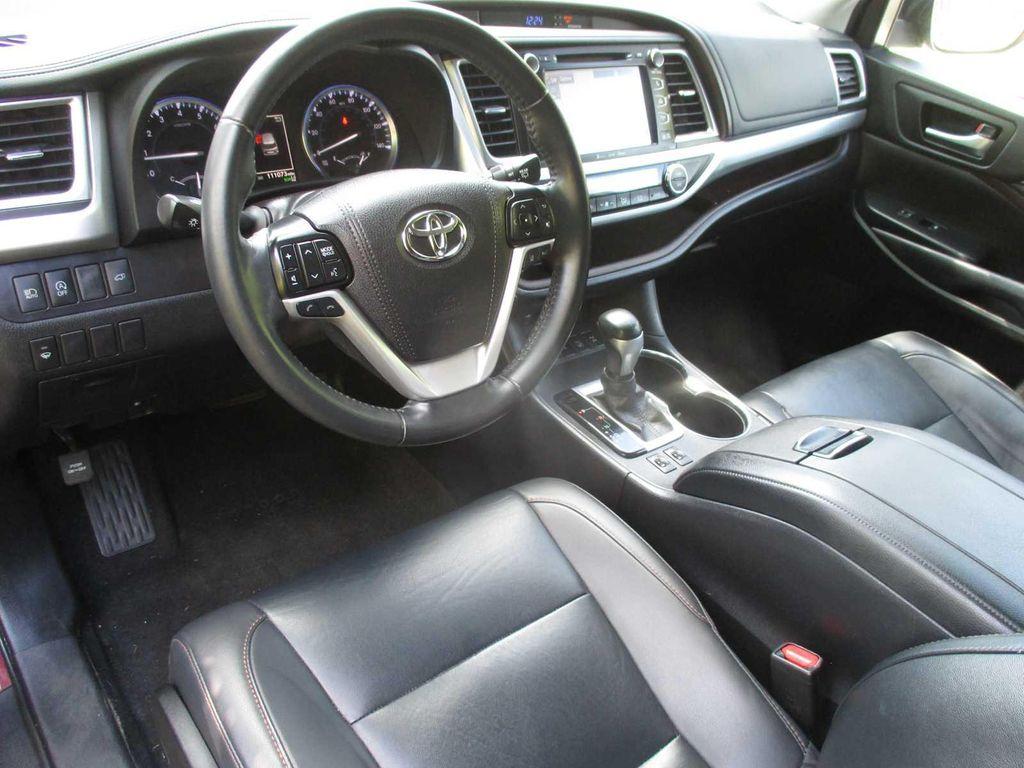 used 2019 Toyota Highlander car, priced at $22,257