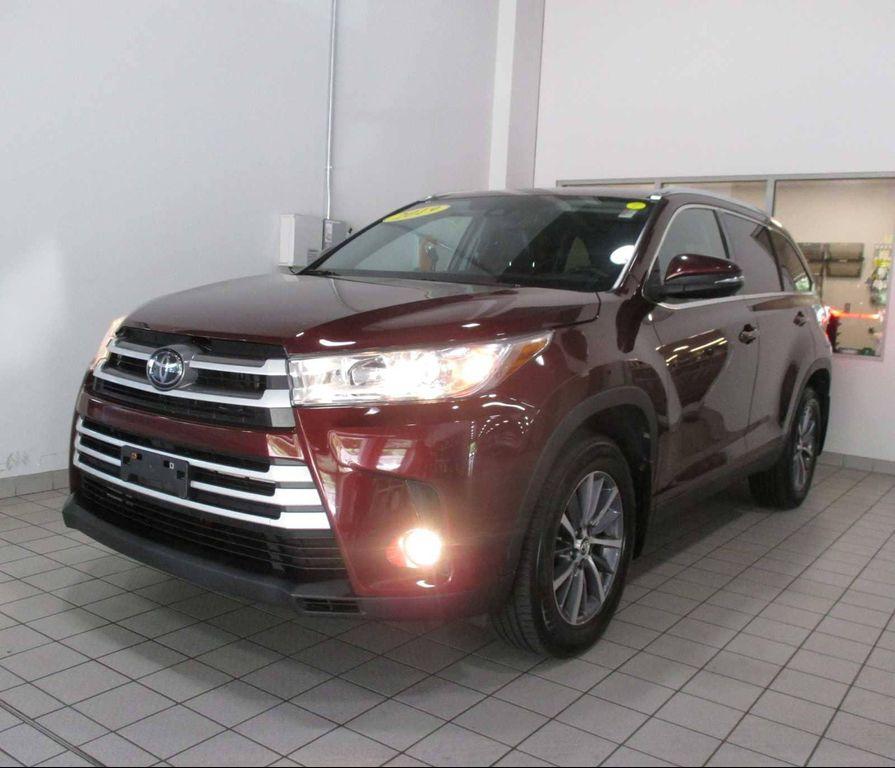 used 2019 Toyota Highlander car, priced at $22,257