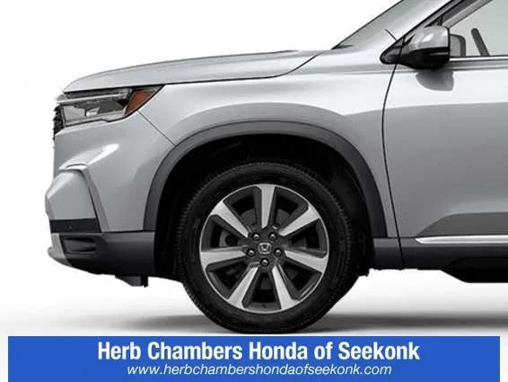 new 2025 Honda Pilot car, priced at $51,050