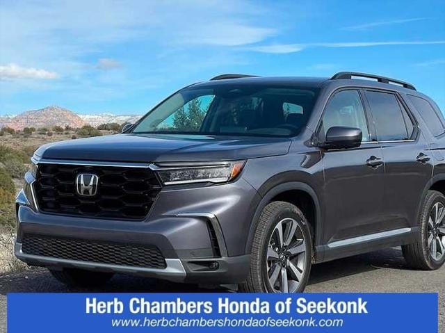 new 2025 Honda Pilot car, priced at $54,475