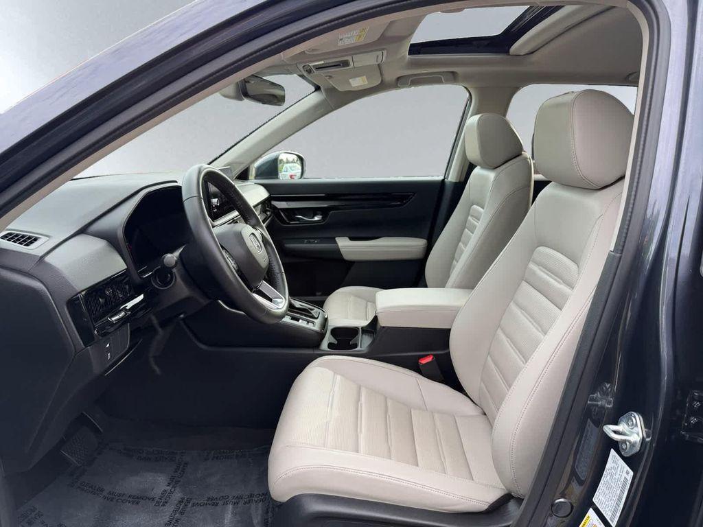 used 2025 Honda CR-V car, priced at $34,467