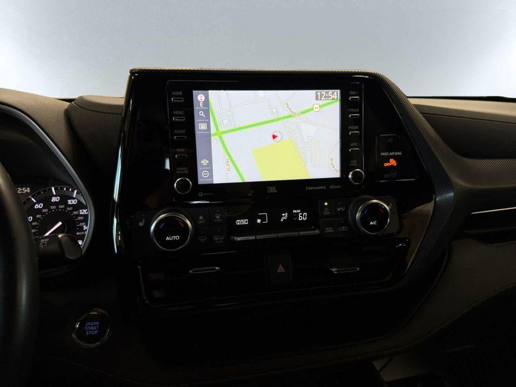 used 2022 Toyota Highlander car, priced at $38,387