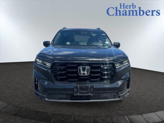 new 2025 Honda Pilot car, priced at $56,030