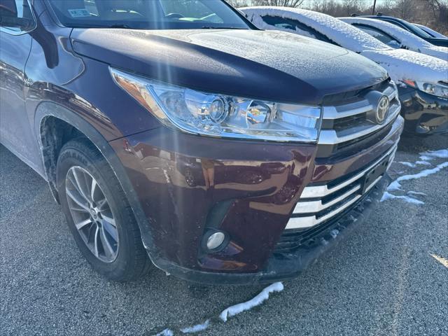 used 2019 Toyota Highlander car, priced at $25,968