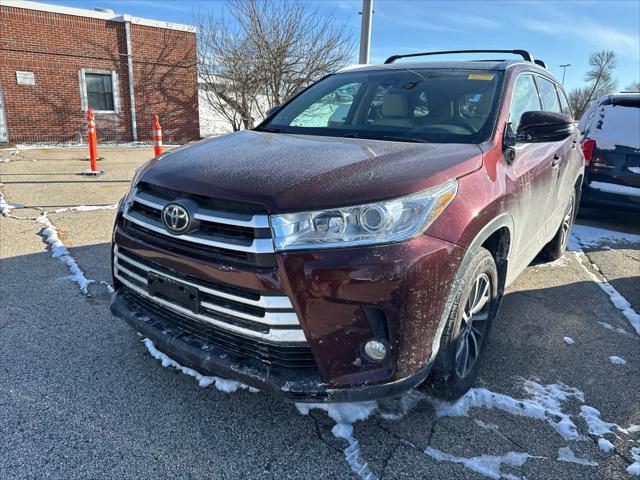 used 2019 Toyota Highlander car, priced at $25,968