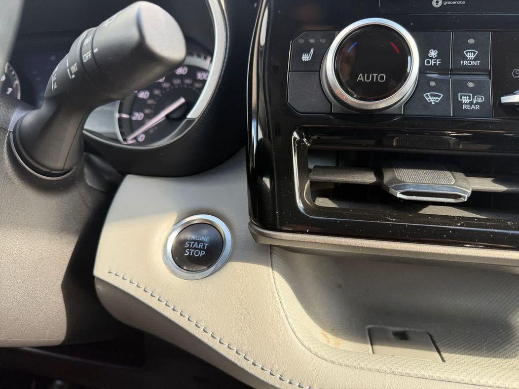 used 2021 Toyota Highlander car, priced at $28,968