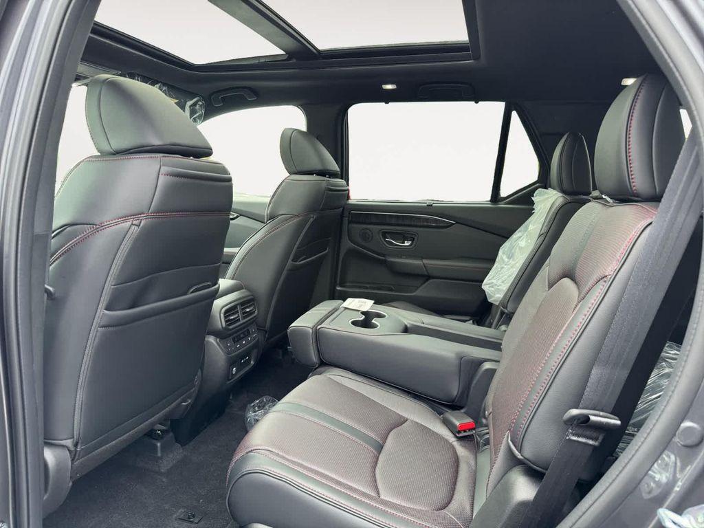 new 2025 Honda Pilot car, priced at $56,030