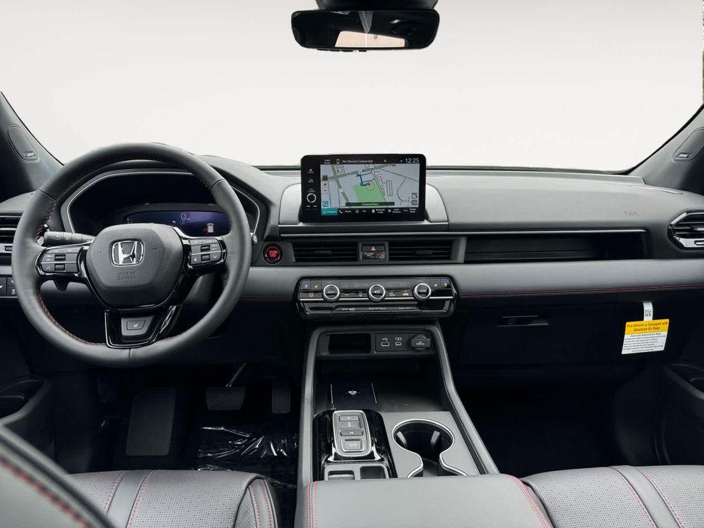 new 2025 Honda Pilot car, priced at $56,030