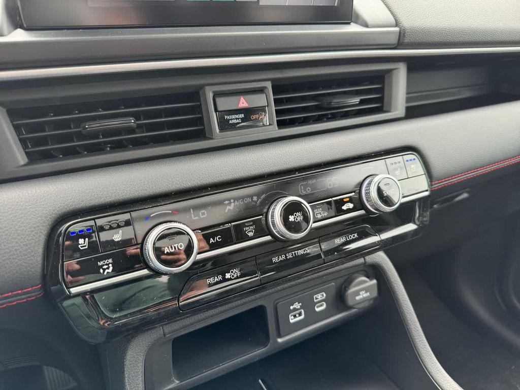 new 2025 Honda Pilot car, priced at $56,030