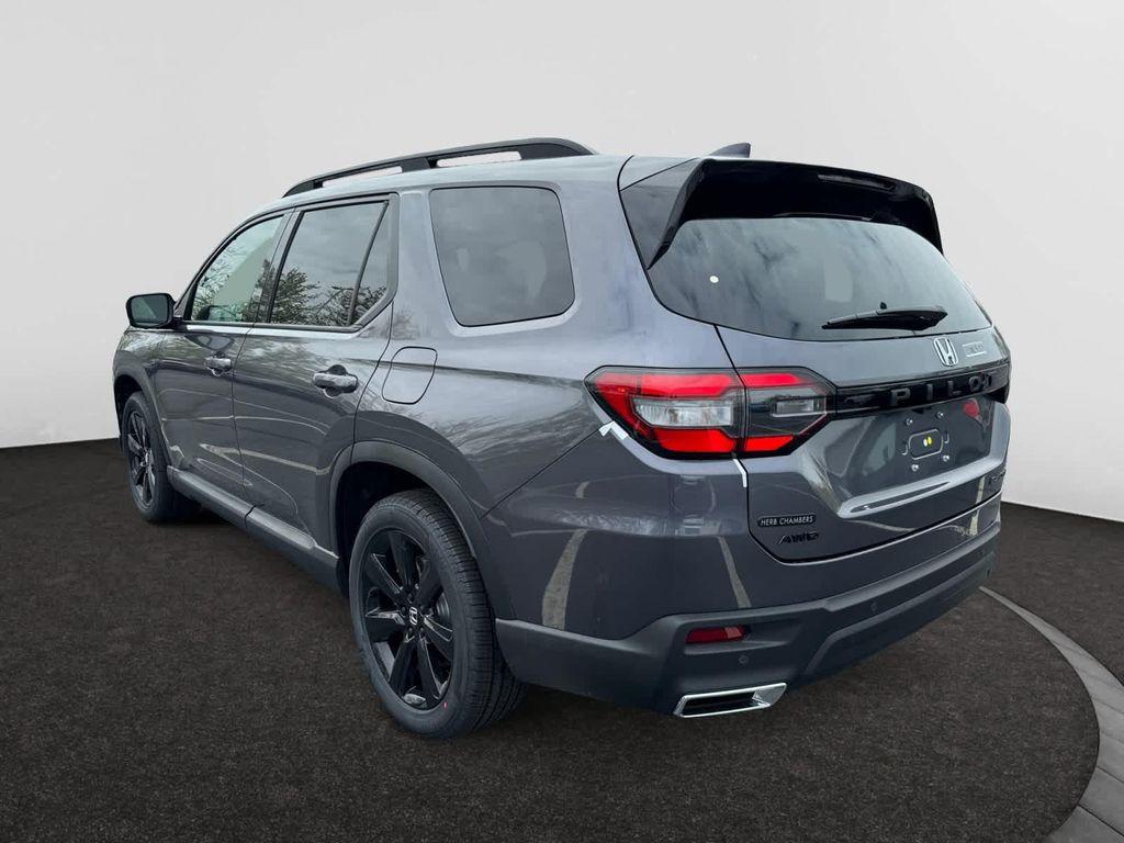 new 2025 Honda Pilot car, priced at $56,030