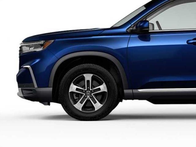 new 2025 Honda Pilot car, priced at $47,050